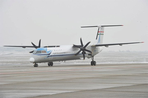 Malév - Bombardier Q400 v retro barvách