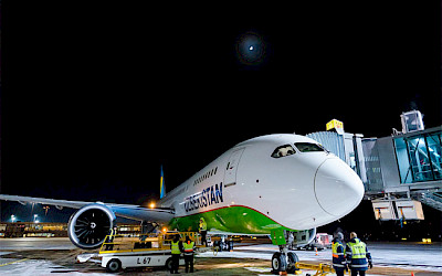 Uzbekistan Airways - Boeing 787 Dreamliner