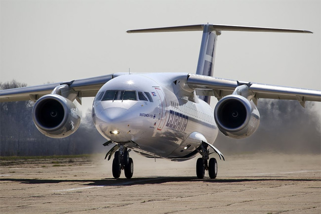 Cubana - Antonov An-158