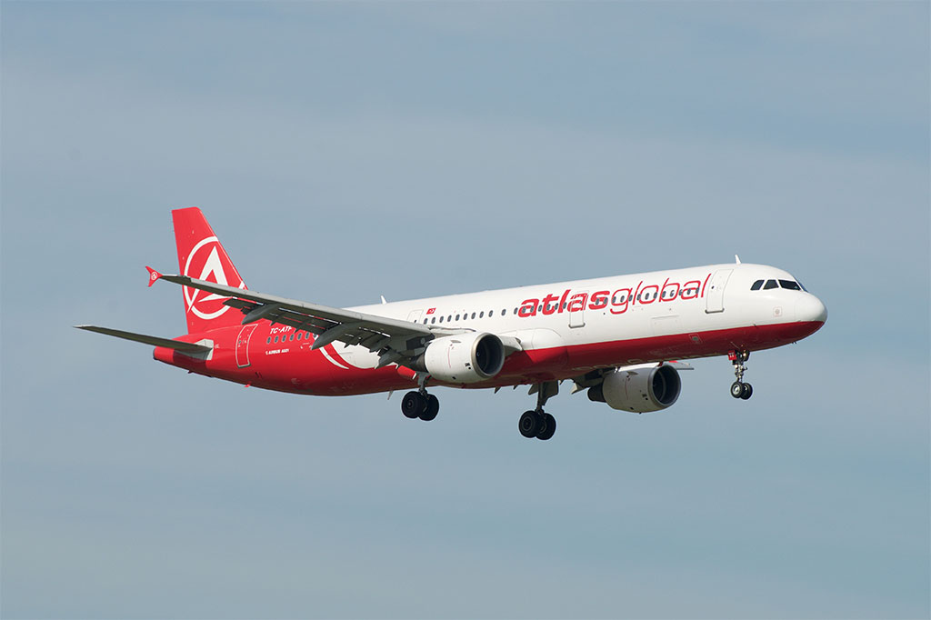 AtlasGlobal - Airbus A321 (foto: BriYYZ/Wikimedia Commons - CC BY-SA 2.0)