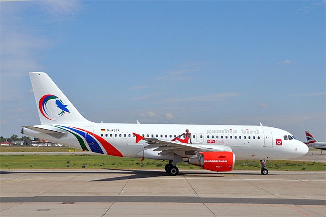 Gambia Bird - Airbus A319 (foto: Gambia Bird)